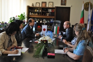 Кметът Пламен Стоилов се срещна с японския посланик Н.Пр. Такаши Коидзуми