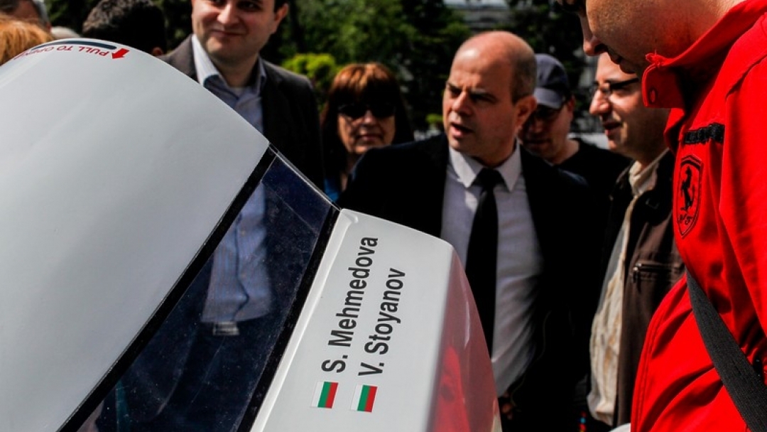 Русе изпрати студенти с електромобил на състезание в Ротердам