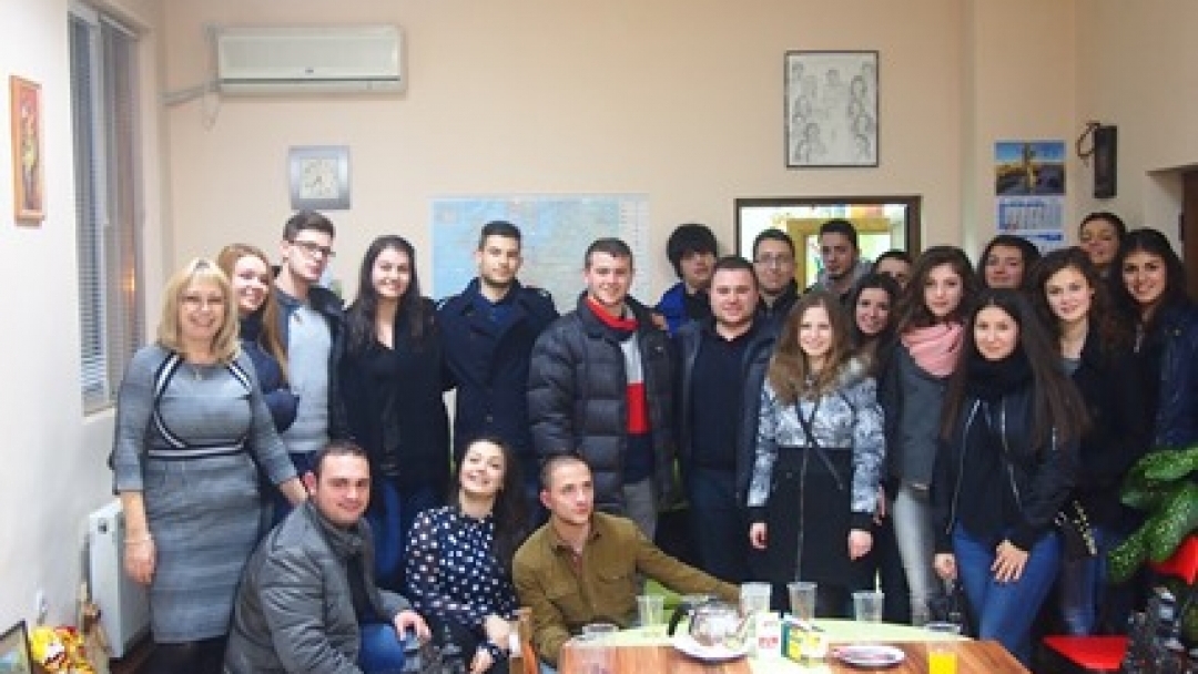 Среща на поколенията събра стари и нови члеове на 