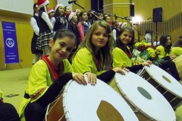 Фондация „Етническа хармония" кани на концерт на 13-ти декември, от 17:30 ч., в Пленарната зала на Община Русе. 