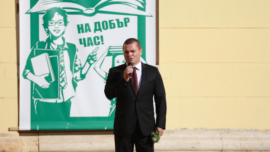 14 513 ученици прекрачиха прага на класните стаи