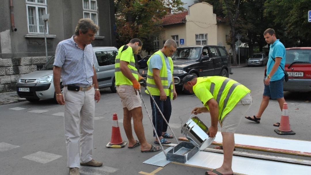 По-устойчива боя полагат на пешеходните пътеки в Русе