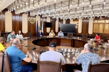 Кметът Пенчо Милков представи информация по ключови за Русе теми по време на редовната среща с представители на медиите