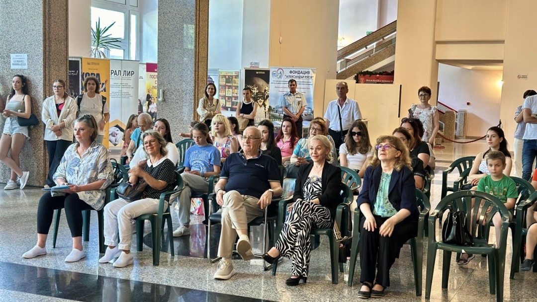 Млади таланти от цялата страна представят в Русе 26 постановки на театралния фестивал „Климент Михайлов“