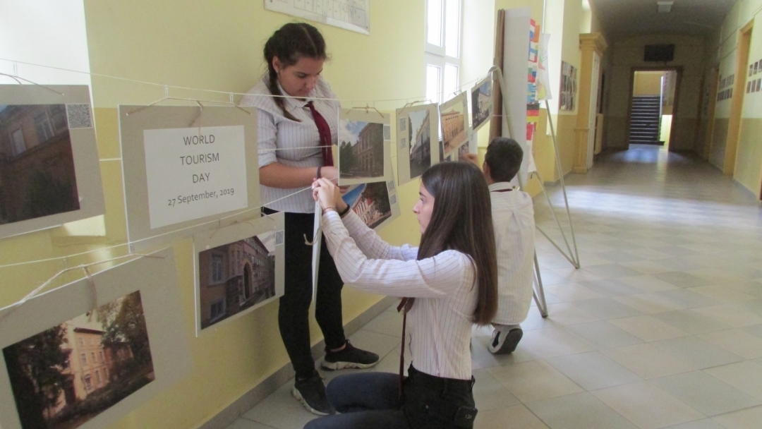 Интерактивна изложба представиха ученици в Английска гимназия