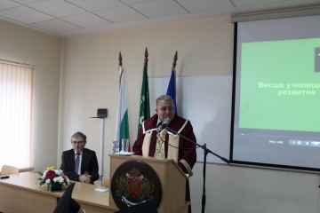 С тържествена церемония Випуск 2018 на ВУАРР - филиал Русе получи дипломите си