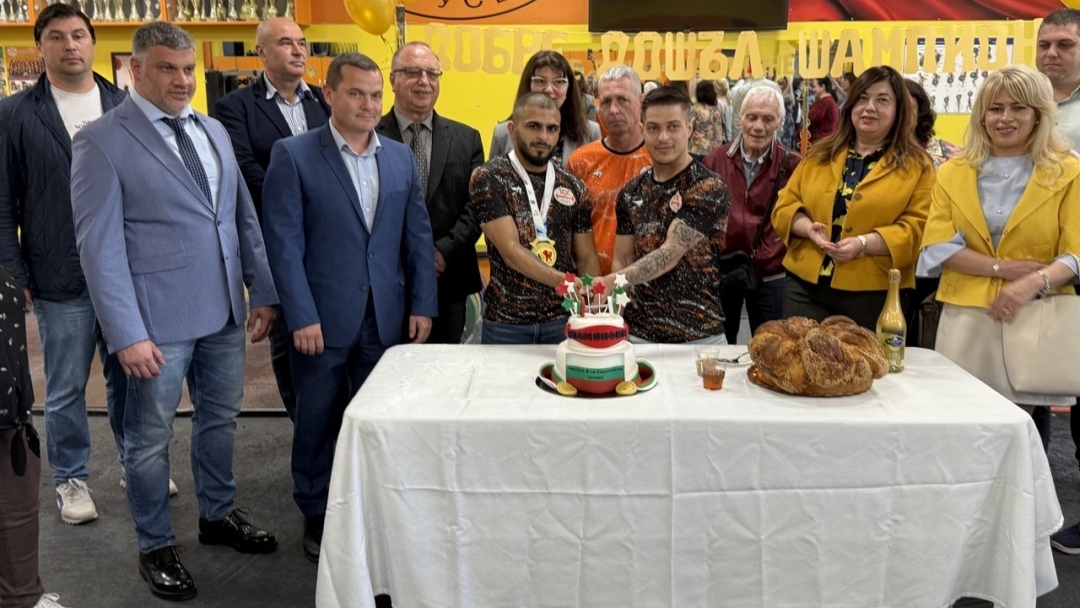 The mayor honored five-time European champion Angel Rusev with a gold "Ruse" badge