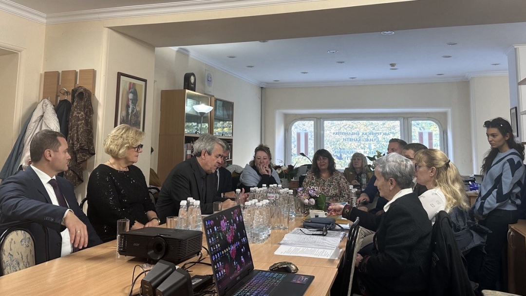 Кметът на Русе отличи проф. Пенка Ангелова за 20-годишнината на Австрийската библиотека „Елиас Канети“