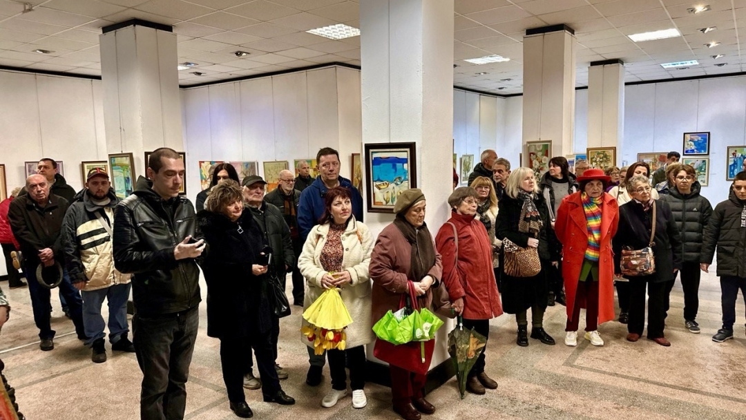 Кметът Пенчо Милков отличи художника Маньо Манев с почетен плакет за 80-годишнината му