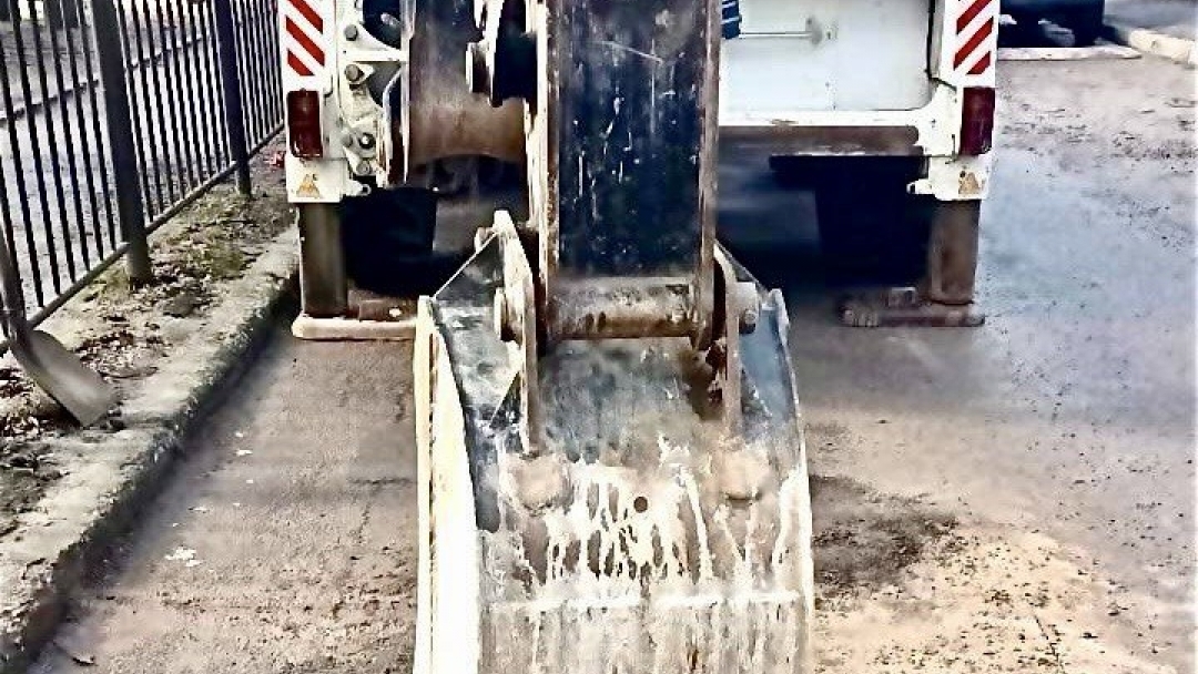 Продължават ремонтните дейности и почистването на улиците в Русе