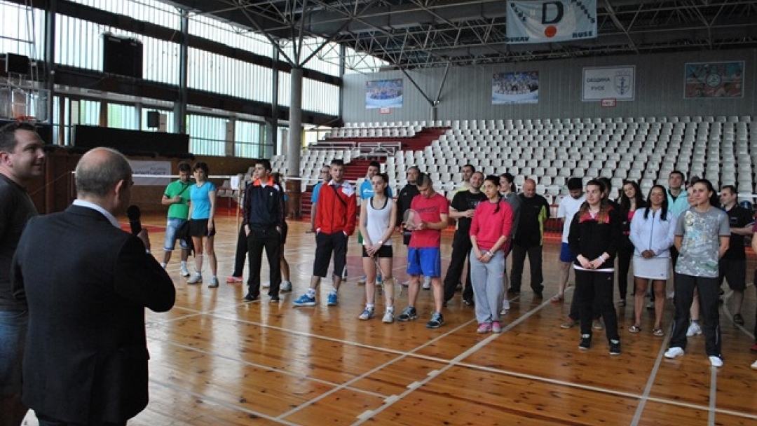 Кметът Пламен Стоилов откри III турнир по бадминтон в Русе