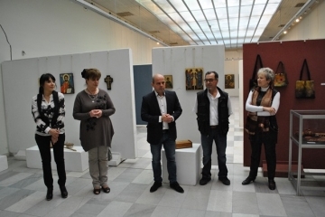Кметът Пламен Стоилов откри Великденска изложба в Русенската художествена галерия