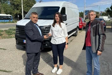 Община Русе предостави нов автомобил за нуждите на Детска млечна кухня