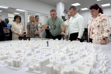 Кметът Пенчо Милков обсъди с експерти създаването на 3D макет на централната градска част на Русе