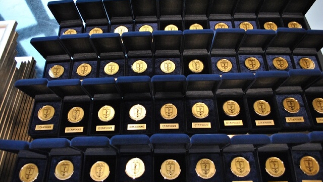 Кметът Пламен Стоилов награди отличници и даровити деца