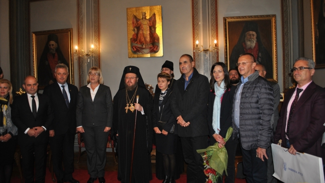 Кметът на Община Русе Пламен Стоилов поздрави митрополит Наум за рождения му ден