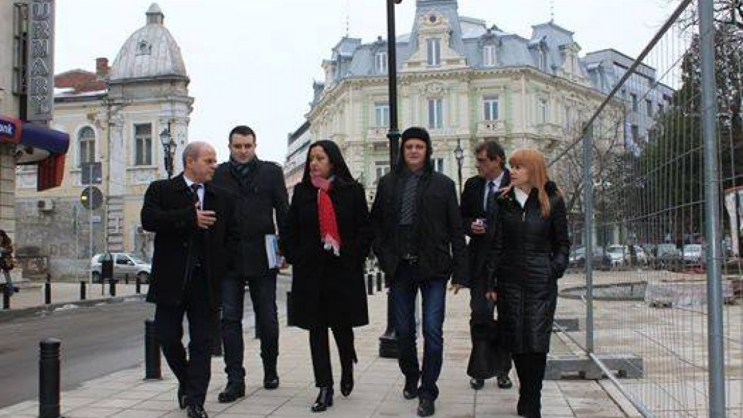 Лиляна Павлова представи Националната програма за енергийна ефективност пред стотици русенци