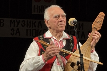 Концерт с над 60 изпълнения отбеляза двойния празник на гъдуларя Иван Жеков