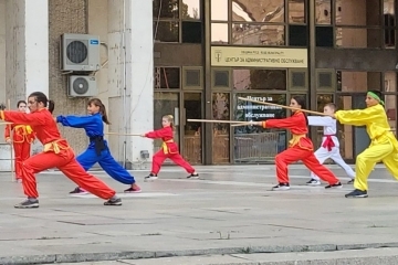 „Спортен фестивал на открито“ популяризира източните бойни изкуства в Русе  