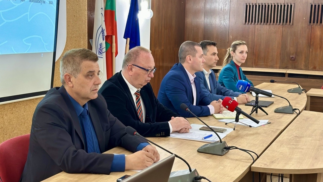 Кметът на Русе настоява за по-строги ограничения при движение с електрически тротинетки