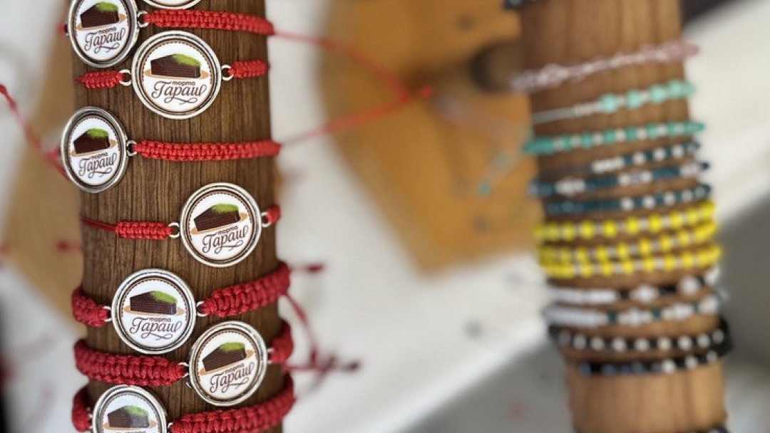 18-годишният Аслан Ахмедов е големият победител в конкурса за нетрадиционна торта „Гараш“ 