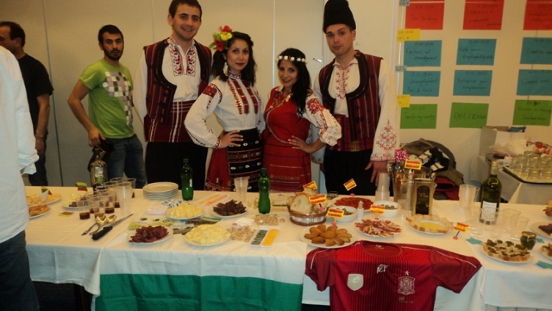 Младежи от Общинския младежки дом участваха в Тренинг курс 'Как да се справим с безработицата'