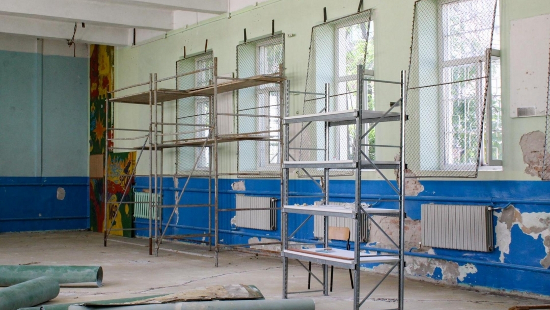 Започна подготовката за ремонта на физкултурния салон в ОУ „Иван Вазов“