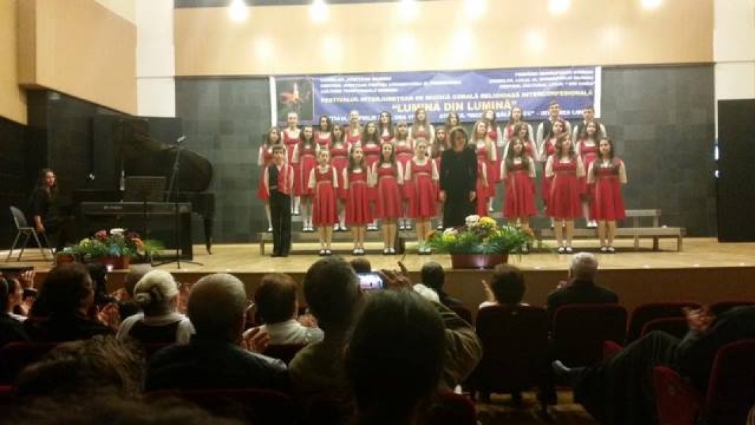 Хор 'Дунавски вълни' взе участие във фестивал за религиозна музика в Гюргево