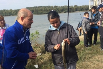 Кметът Пламен Стоилов с награда за принос към развитието на риболова