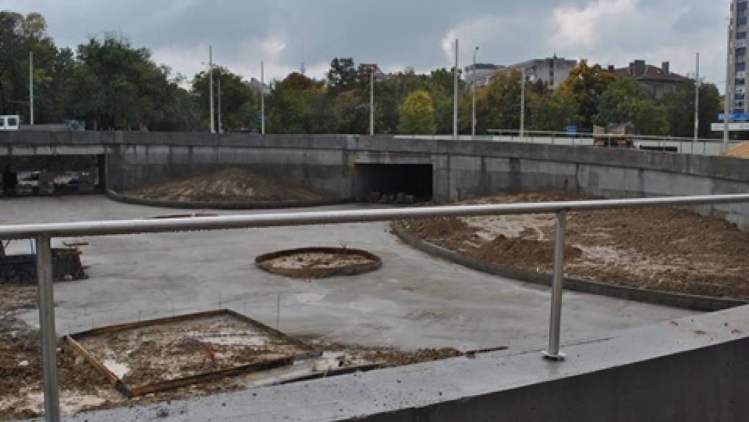 Инж. Димитър Наков инспектира пробива и кръговото кръстовище