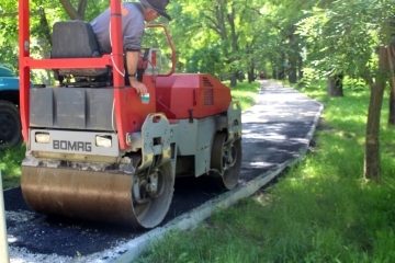 Продължават ремонтните дейности 