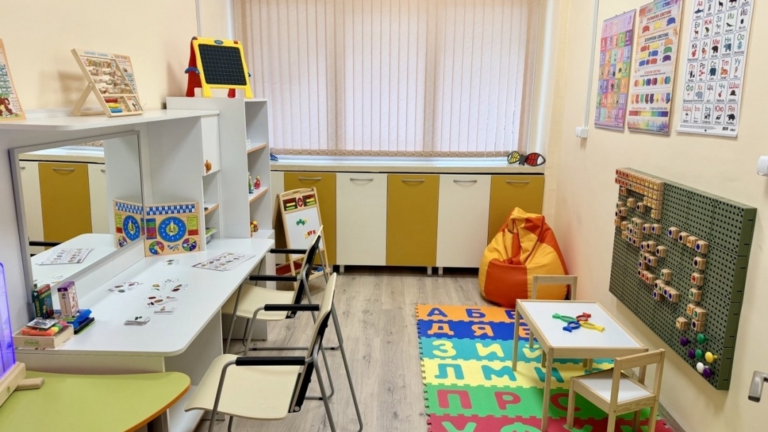 Специализирани кабинети в Русе разширяват възможностите за работа с деца със специални образователни потребности