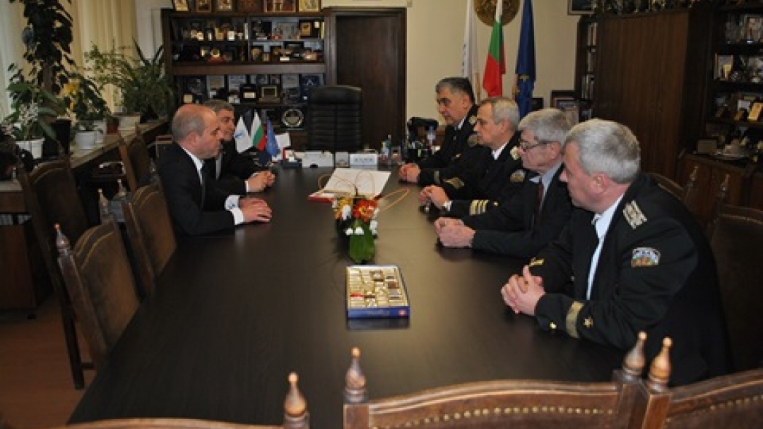 ВВМУ „Н. Й. Вапцаров” отбеляза 135-тата си годишнина в Русе