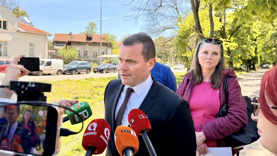 Кметът Пенчо Милков даде начало на строителните дейности по бул. „Съединение“ и ул. „Коледница“