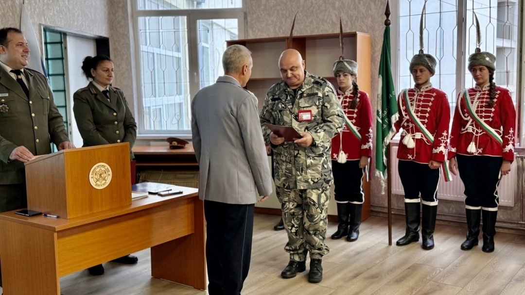 Военно окръжие – Русе отличи Международния младежки център за съвместни патриотични инициативи