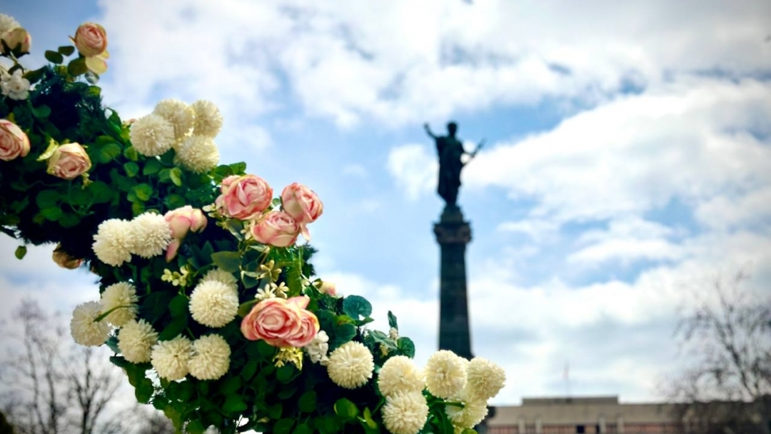 Русе посреща Великден с обогатена празнична украса на площад „Свобода“