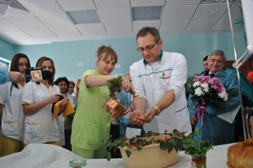 Кметът Пламен Стоилов присъства на ритуала по повод Бабинден в русенския АГ-комплекс