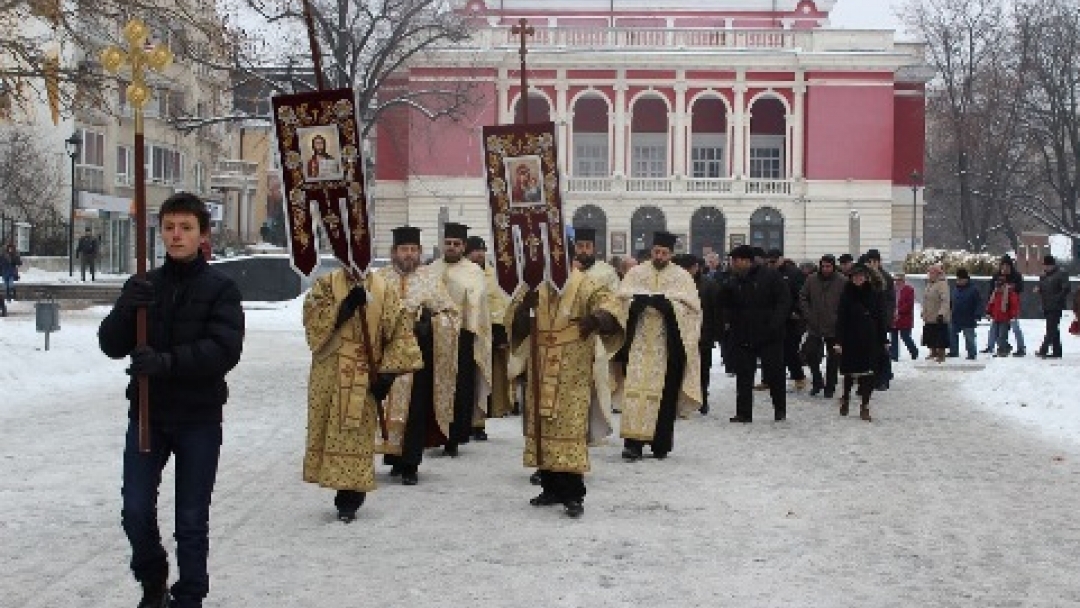 21-годишният Теодор Цветков извади кръста от ледените води на Дунава