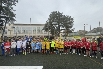 Футболният турнир „Училищни лъвчета“ събра ученици от 10 русенски училища