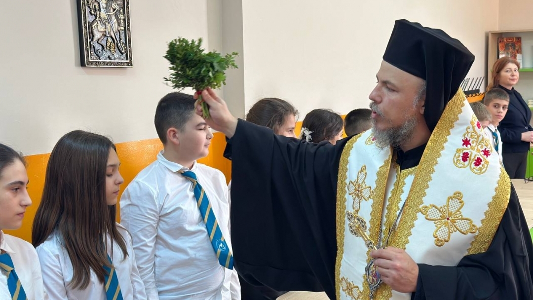 Кабинет по религия отвори врати в ОУ „Олимпи Панов“