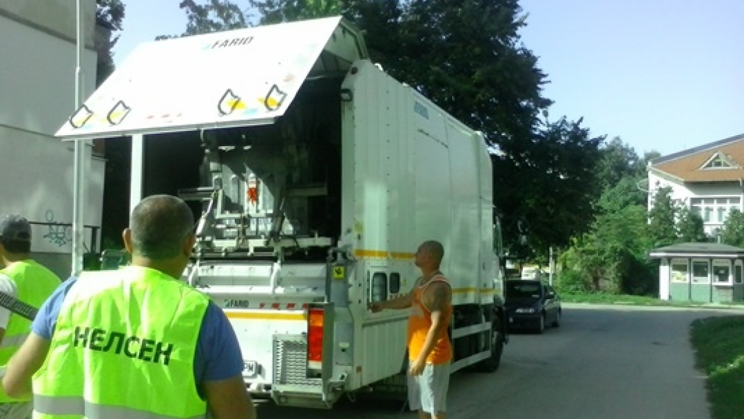 Стартира есенна дезинфекция на контейнерите за смет в Русе