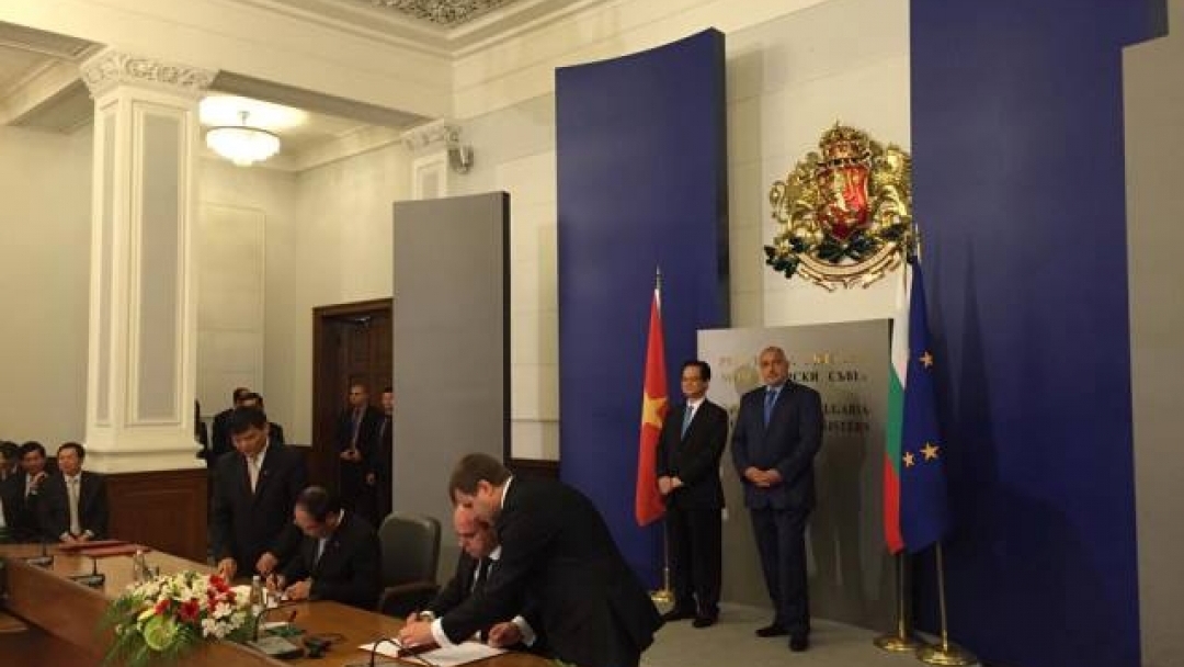 Община Русе подписа меморандум за сътрудничество с виетнамския град Кън Тхъ