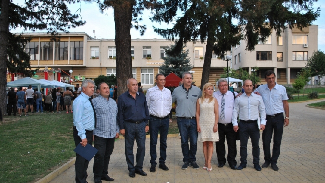 Тържествена програма по повод 32 години от обявяването на Борово за град