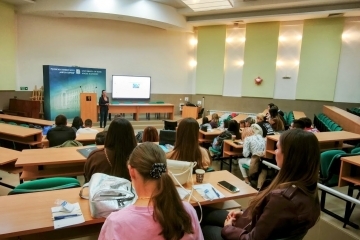 ОИЦ – Русе представи възможностите за европейско финансиране пред студенти от Русенския университет