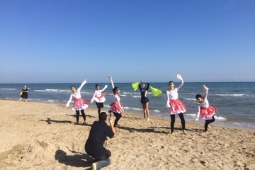 Общински младежки дом - Русе покори Италия