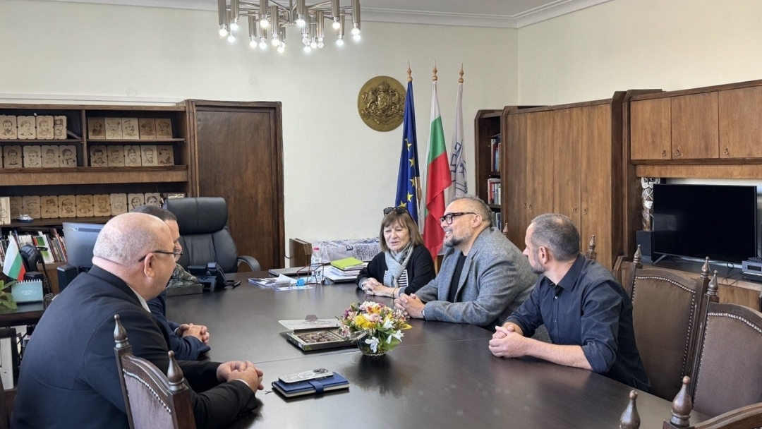 Кметът Пенчо Милков и режисьорът Хосе Варлета обсъдиха ролята на съвременното театрално изкуство