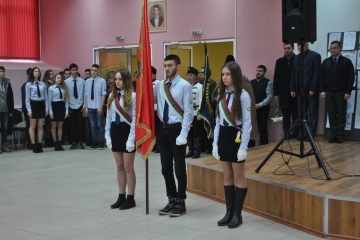 В СУ "Васил Левски" се състоя възпоменателна церемония за отбелязване 145 години от смъртта на Апостола