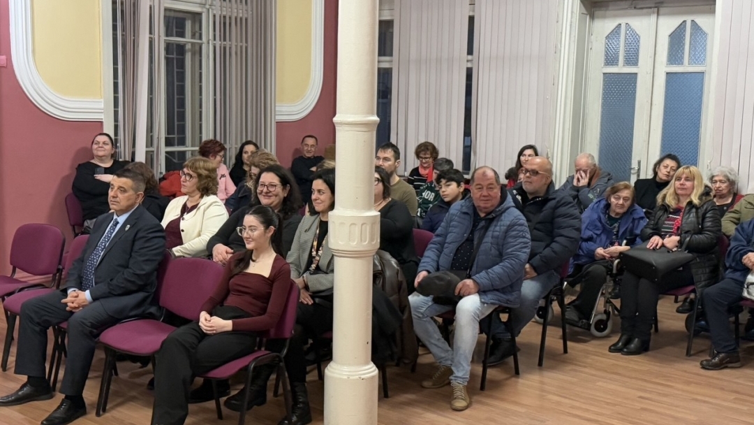 Коледен концерт зарадва възрастните хора от Дом „Милосърдие“