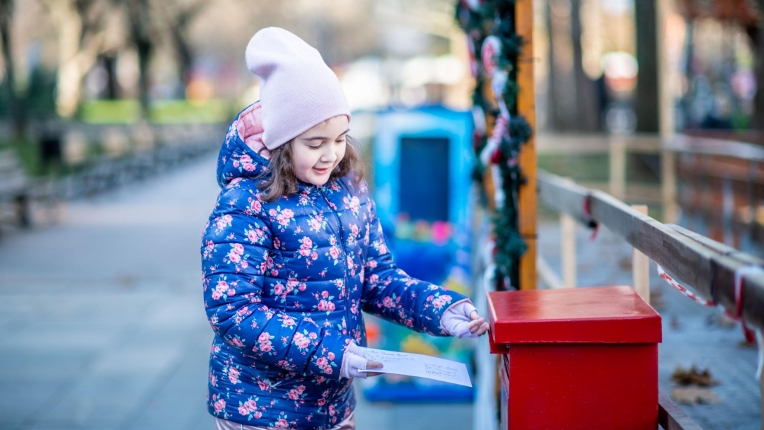 Леденият парк в Русе отваря утре с нови атракции, повече къщички и Виенско колело