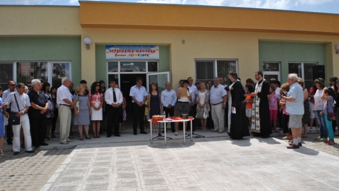 Филиал „СВЕТИЛНИК“ на детска градина „Червената шапчица“ беше открит днес в квартал „Чародейка-юг“